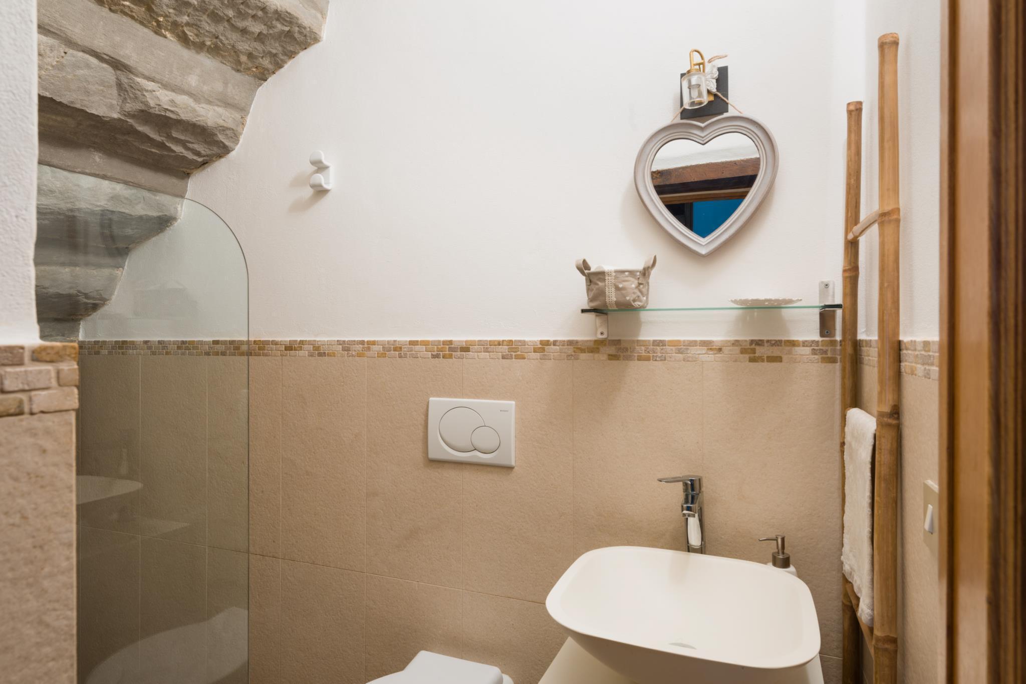 Un Petit Paradis Castiglione Della Valle Luaran gambar