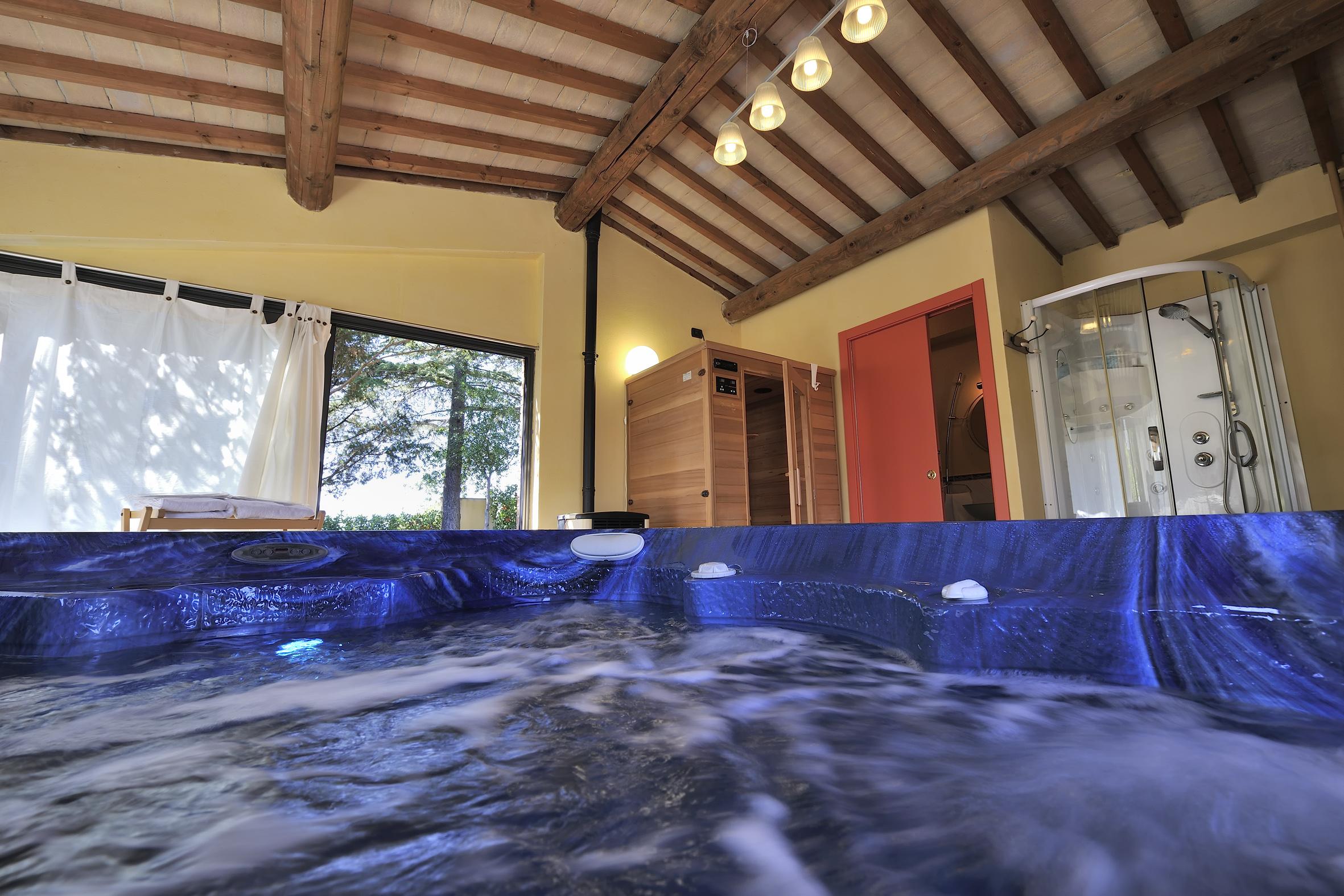 Un Petit Paradis Castiglione Della Valle Luaran gambar