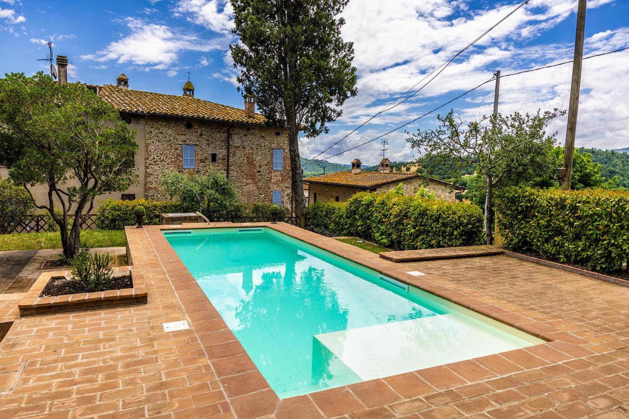 Un Petit Paradis Castiglione Della Valle Luaran gambar