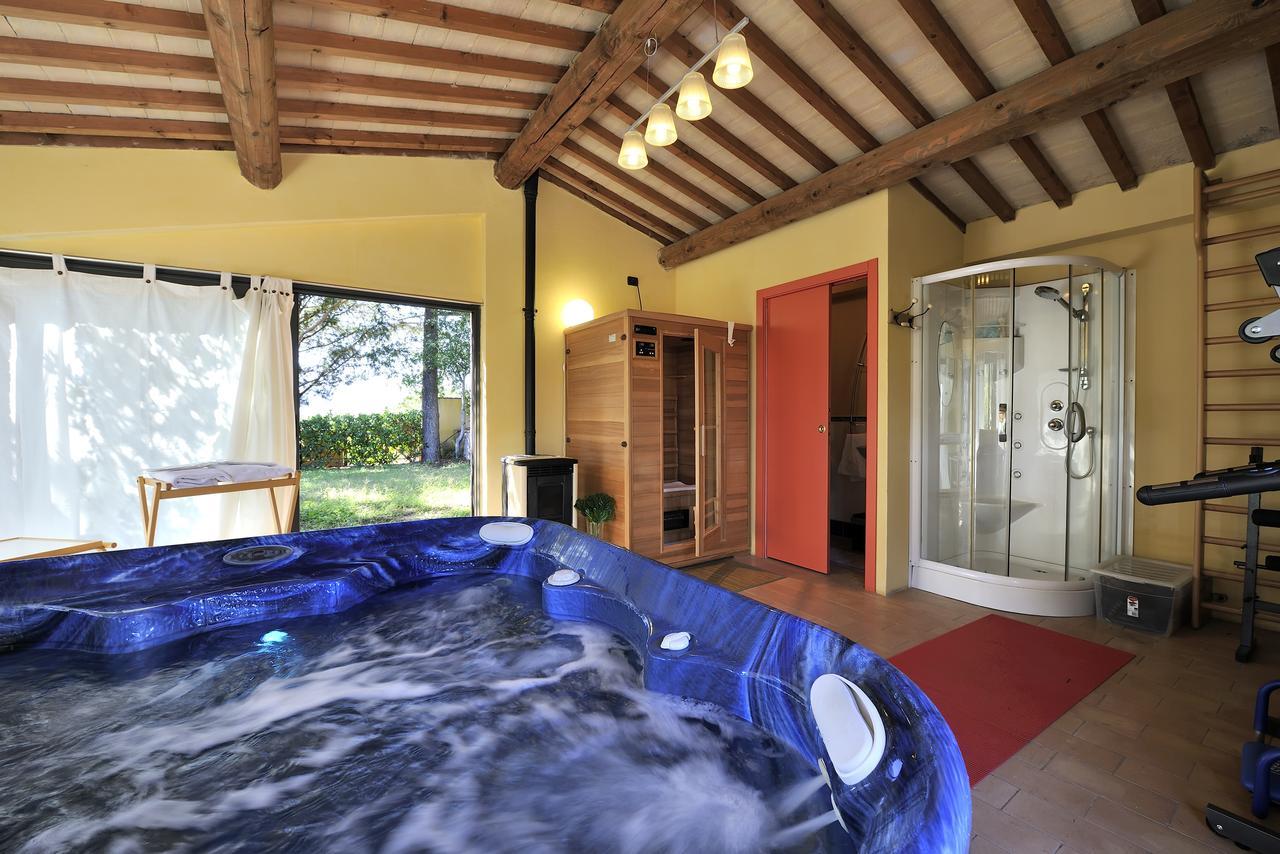 Un Petit Paradis Castiglione Della Valle Luaran gambar