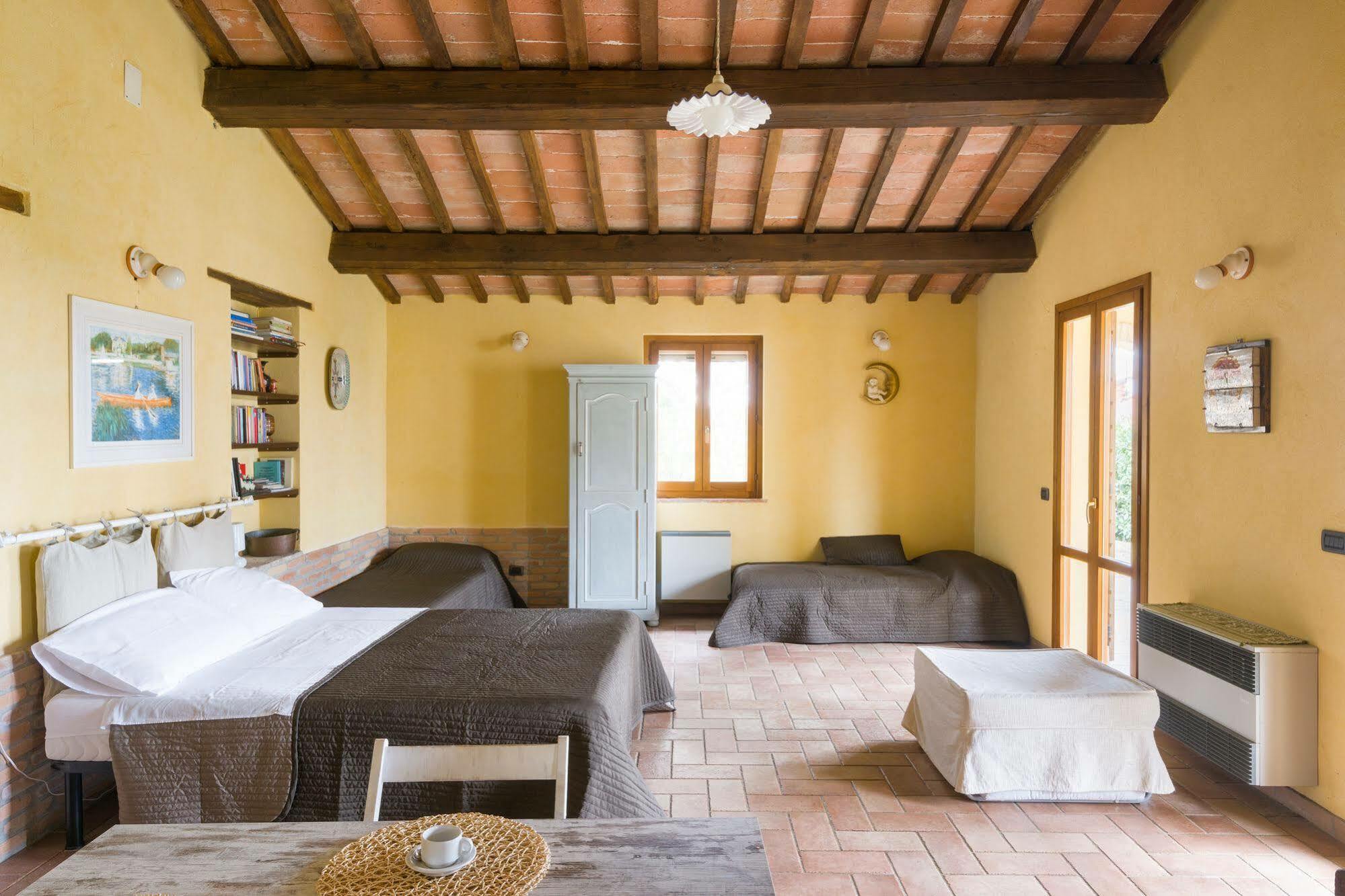 Un Petit Paradis Castiglione Della Valle Luaran gambar
